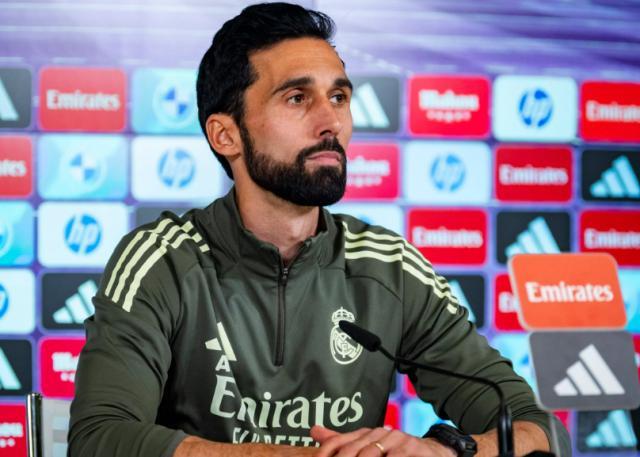 开云APP官网-阿韦洛亚亮相：和阿隆索聊过 皇马就是要不断赢球