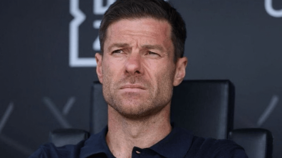 开云下载-唏嘘？皇马仅花20分钟解雇阿隆索！老佛爷飞机上拍板 赔5个月薪水